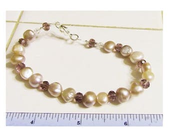 Freshwater pearl bracelet