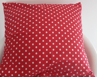 Red polka dot pillow cover; 40 x 40 cm