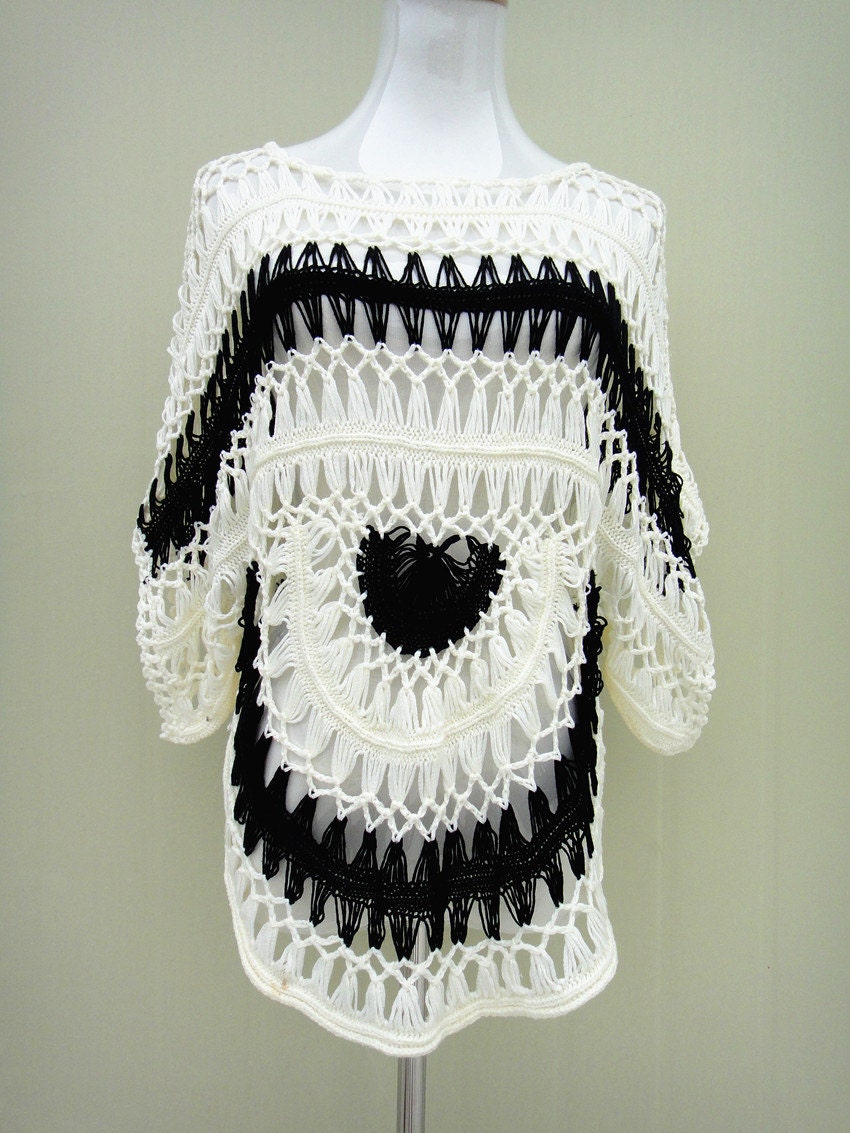 Crochet Beach Cover Up Black and White CTW09