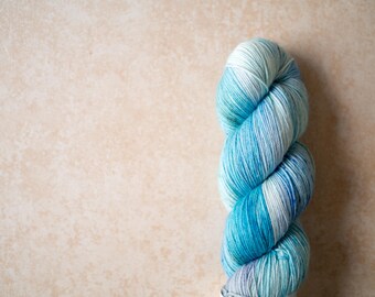 Sock Yarn - Merino+Nylon sock yarn - hand dyed - Aqua