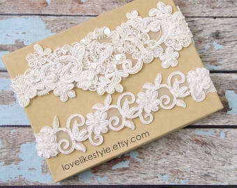 Light Ivory Pearl Beaded Lace Wedding Garter Set , Ivory Lace Garter Set, Toss Garter , Keepsake Garter / GT-44