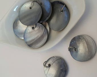 set of 3 Pearl gray Pearl pendant 20 mm-drilled with tie