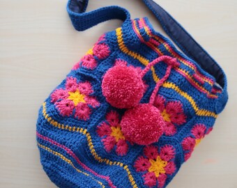 Crochet shoulder bag