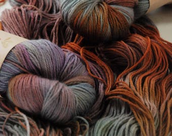 APPLEOAK Plant Dyed MILO ~ PLUM Grove ~ botanically and acid dyed ~ Sport weight Merino wool yarn
