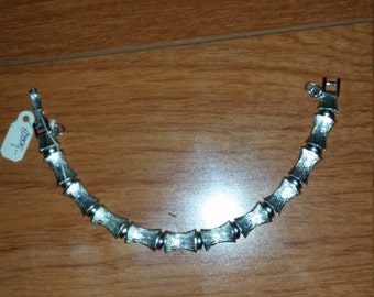 Exquisite Monet Bamboo Silver-toned Metal Bracelet