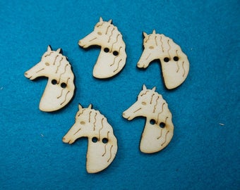 5 buttons, Horse, Wood, 2.5 x 3 cm (15-0017A)