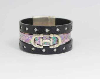 Leather and silver metal Cuff Bracelet.