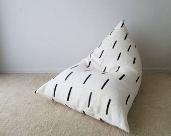 Modern Lines Mudcloth Boho Lounger®
