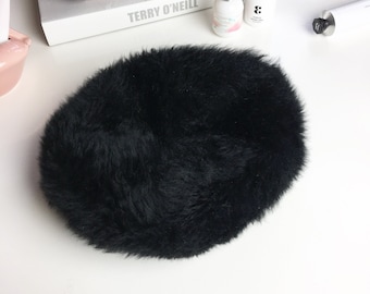 Black dyed Tuscan lamb fur hat | Black lamb fur beret | French beret hat | Made in Italy