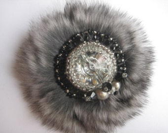 Hand made brooch with shinshila fur and svarovsky krystal