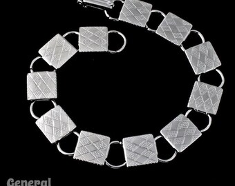 7 1/2 Inch Silver Station Bracelet #BRW024