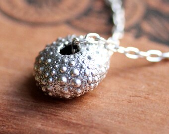 Silver sea urchin necklace, beach necklace, oxidized silver necklace, sea urchin jewelry, beach jewelry, beach gift for her, ready to ship