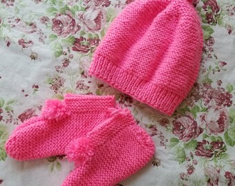 Adorable knit beanie and bootie set