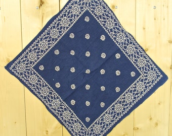 Vintage 1950's/60's Blue ELEPHANT Bandana TRUNK DOWN / Color Fast / Retro Collectable Rare