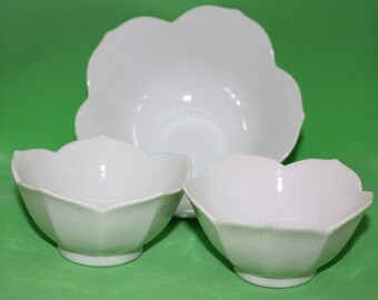 3 Lotus Bowls, Vintage made in Japan 1970's