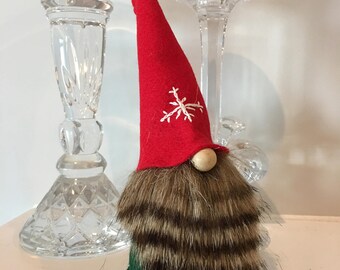 Red and Green Tomte