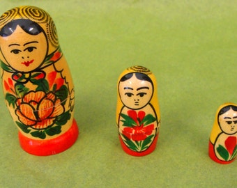 Set Of Three Matryoshka Nesting Dolls