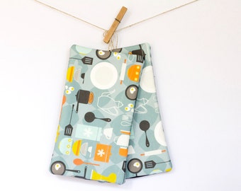 Hot Pads - Pot Holders - Eggs and Baking Retro Pattern – Set of 2