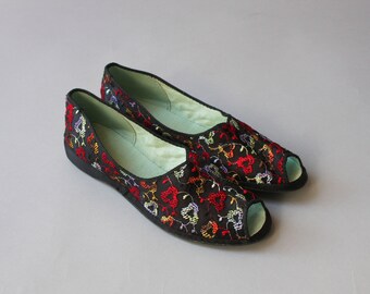 1950s Slippers / Vintage 50s Embroidered Satin Slippers / 50s Peep Toe Flats 9 9.5 Deadstock Unworn