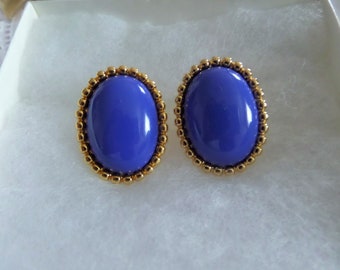 Vintage Monet Gold Tone Clip On Earrings with Large Blue Cabochon Stone in Center