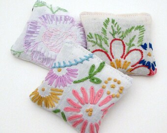 3 Dried Lavender Sachets - Embroidered Sachets - Stocking Stuffers - Vintage Linens - Embroidery - Party Favors