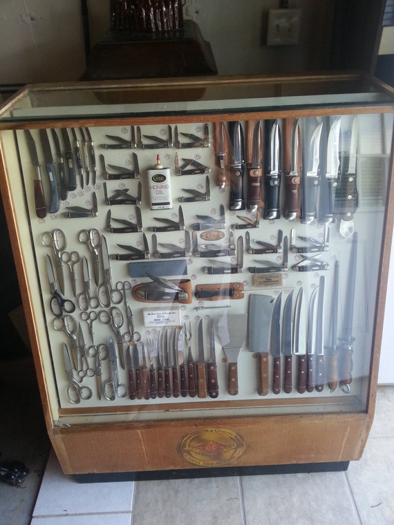 Vintage Case Knife Display / Case Knifes /Cutlery / 77