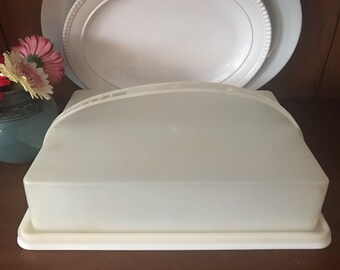 Vintage Tupperware Covered Sheet Cake Carrier Keeper with Handle / Harvest Gold 623