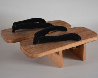 Geta wooden thong sandals, vintage Japanese ama geta