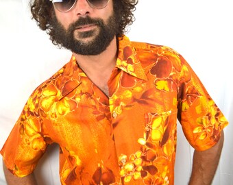 Men's Vintage 1970s Tiki Cotton Hawaiian Shirt