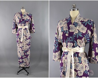 Vintage Silk Kimono Robe / Vintage Dressing Gown / Vintage Lingerie Robe / Loungewear / Ro Silk / 1930s 1940s Purple & White Floral Print