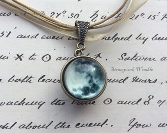 Moon necklace, Moon, To the moon and back, Glow in the dark, Science jewelry, Science gifts, Planet necklace, Astronomy, Unusual jewellery
