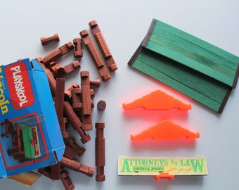 Vintage Playskool Hasbro Wooden 72 Piece Lincoln Log Toy Set 1989