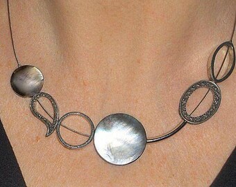 Statement necklace, white necklace, modern necklace, modern jewelry, mother of pearl necklace, boho chic necklace, summer jewelry