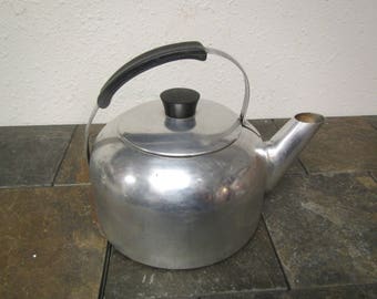 Old West Bend Aluminum Tea Kettle # 495 ** Old tea pot , mid century