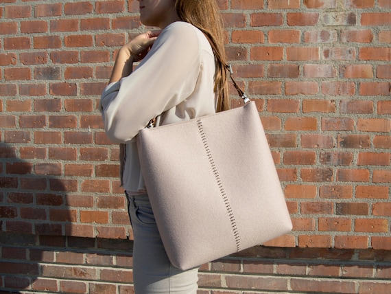 Large felt SHOULDER BAG with leather strap / tote bag / felt tote / felt bag / wool felt / made in Italy