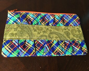Ruffled clutch/ wristlet, ruffled wallet, summer wallet, lightweight clutch, gathered clutch, gathered wallet, ruffled clutch