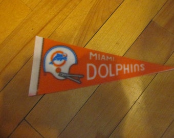 1970s NFL Miniature Felt Fan Pennant Miami Dolphins 8 3/4"