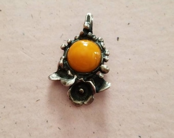 Vintage Sterling Silver and Amber Pendant 925 Hand Made