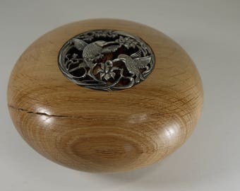 Pot pourri in distressed Oak