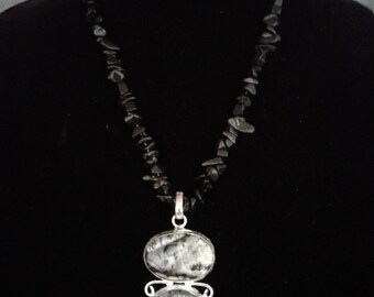 Agate double pendant
