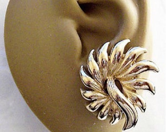 Monet Flower Spray Clip On Earrings Gold Tone Vintage Patented Curved Thick Pointy Prong Long Center Swirl Accent Comfort Paddles