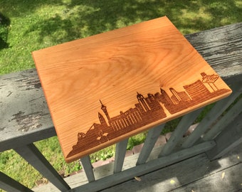 Las Vegas Skyline Cutting Board Handmade, Kitchen Gifts For Mom, Nevada Cutting Board, City Silhouette Chopping Board, Realtor Closing Gift