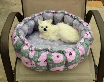 Cat Bed, Stuffed Cat Bed, Pillow Cat Bed, Fabric Cat Bed, Cat Bedding, Handmade Cat Bed, Small Dog Bed, Round Cat bed