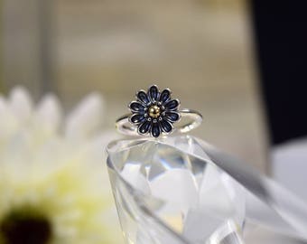 Pandora Statement Flower Ring Size N (GB) 61/2 (US)