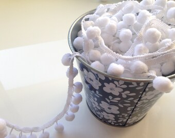 White Braid Pom Pom Trim