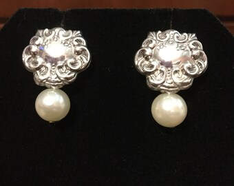 Silver and pearl earrings