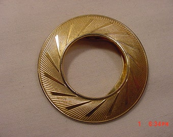 Vintage Lieba U.S.A. Gold Tone Metal Scarf Holder 18 - 502