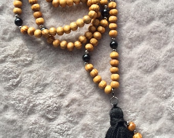 Natural wood and black Obsidian necklace