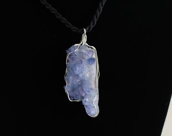 Tanzanite Aura Quartz Pendant. Listing 385995904