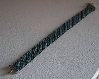 Bracelet with silver stripes